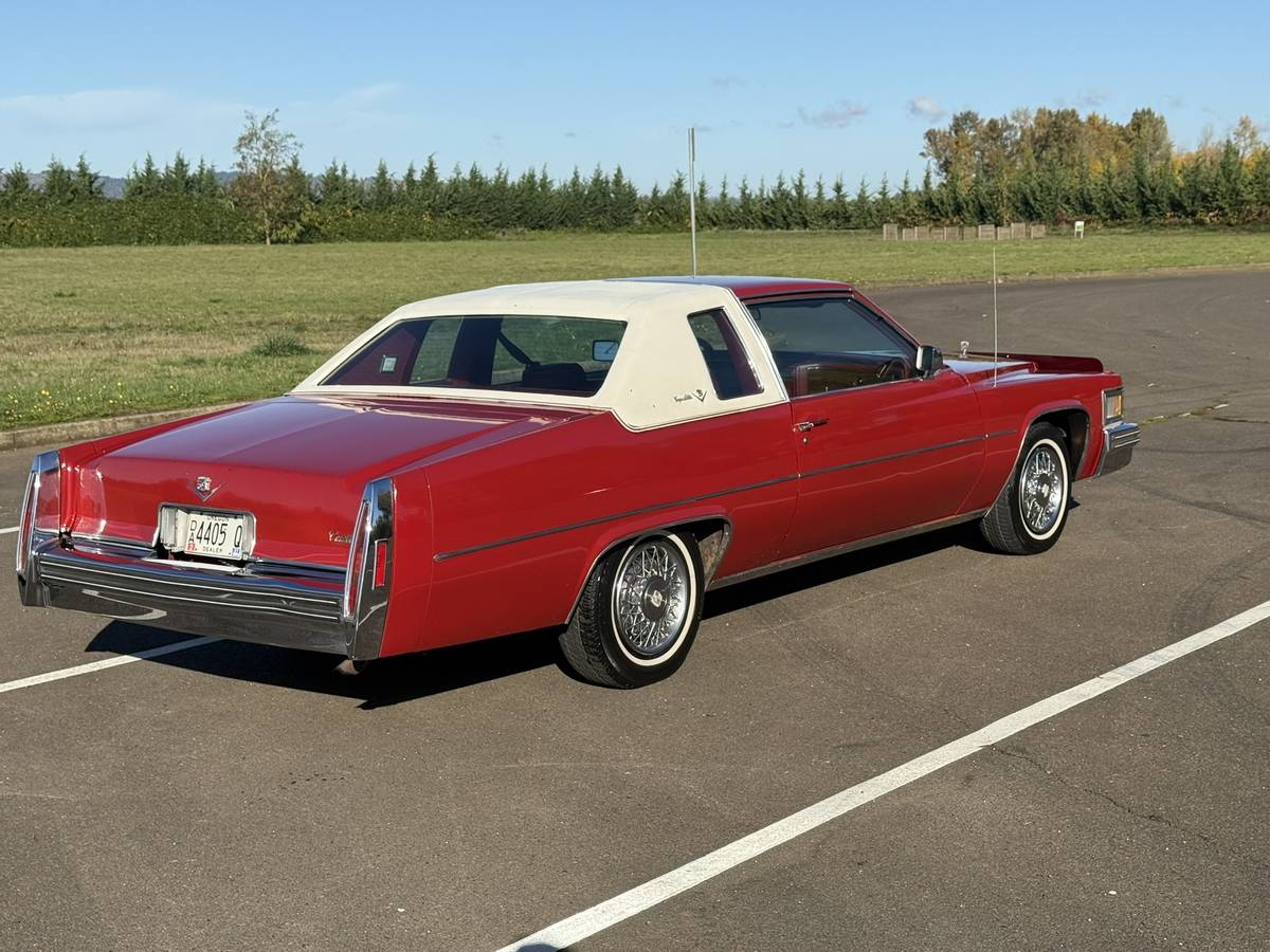 Cadillac-coupe-deville-1978-red-9
