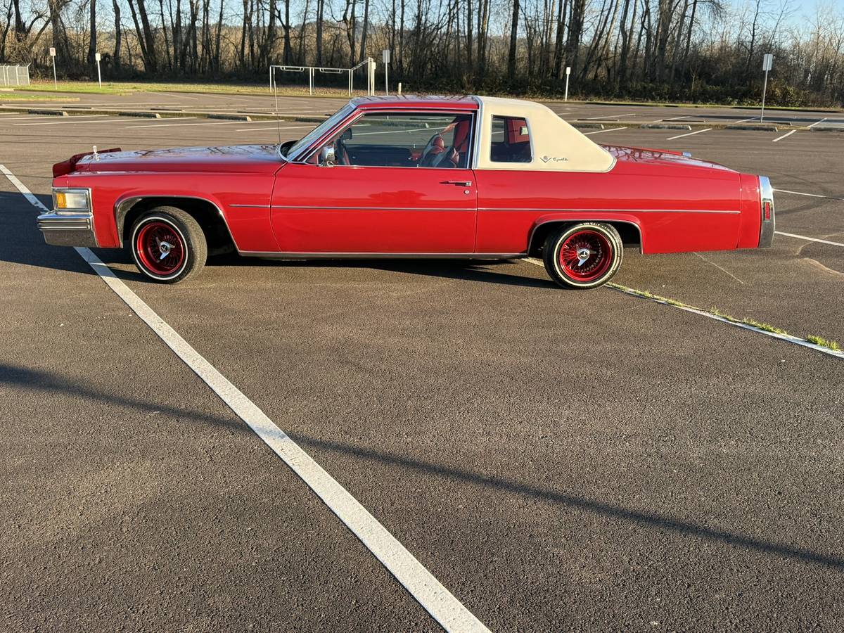 Cadillac-coupe-deville-1978-red-9