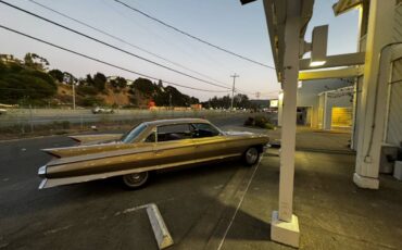 Cadillac-deville-1961-1
