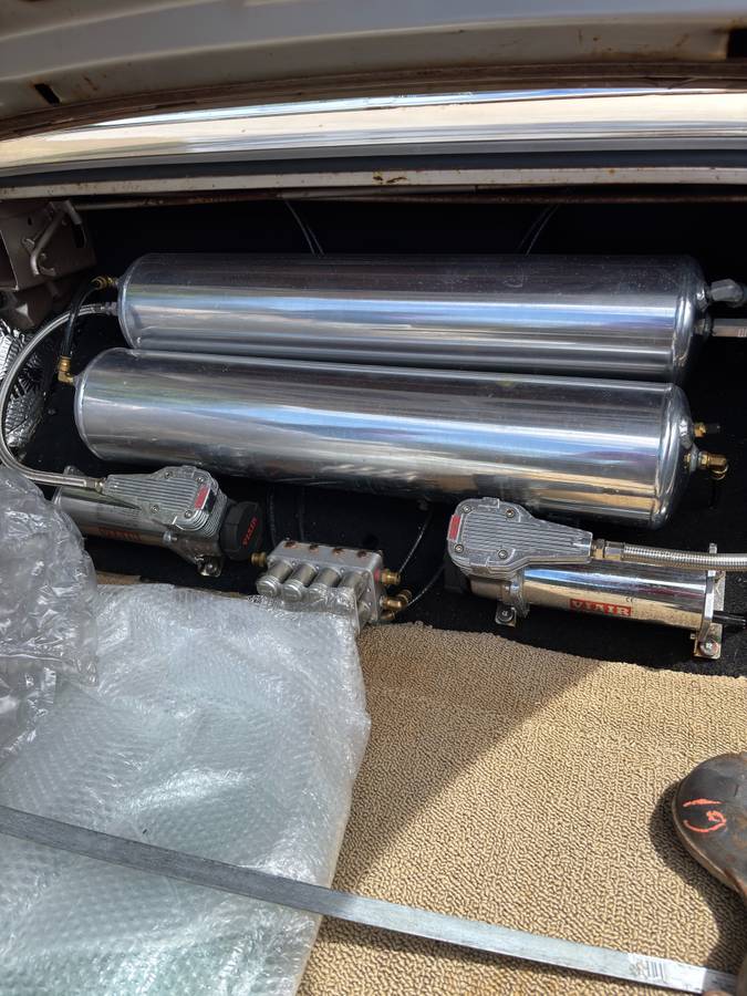 Cadillac-deville-1961-3