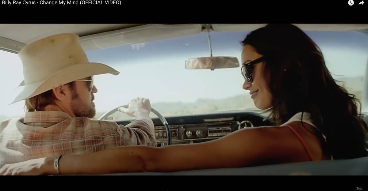 Cadillac-deville-1961-blue-10