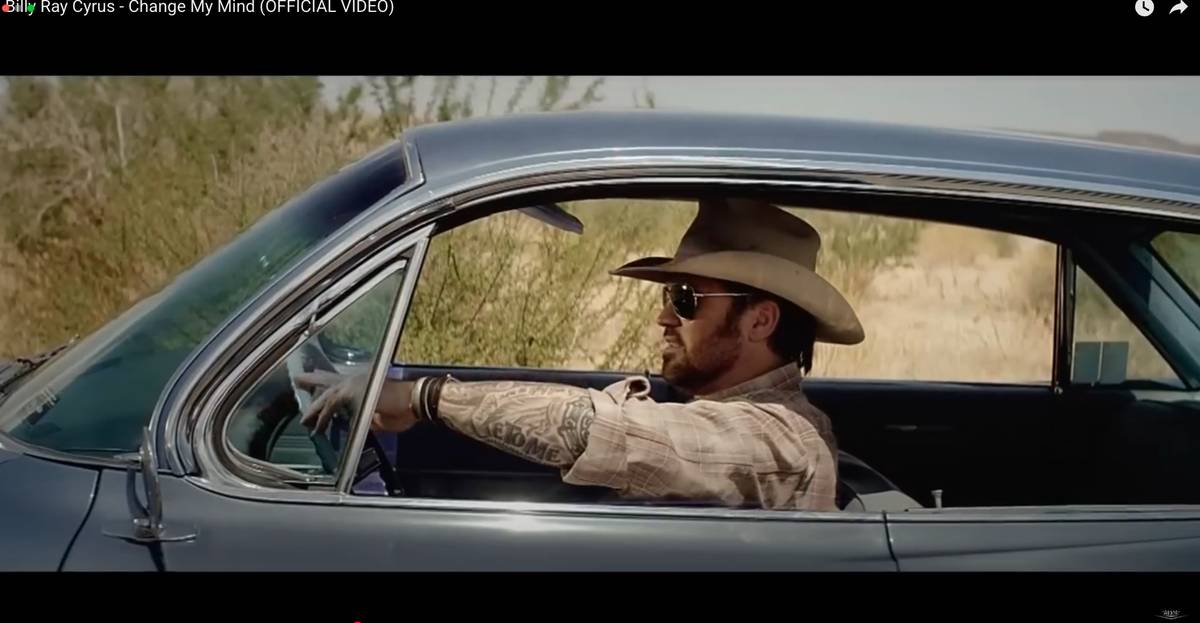 Cadillac-deville-1961-blue-19