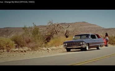 Cadillac-deville-1961-blue-20