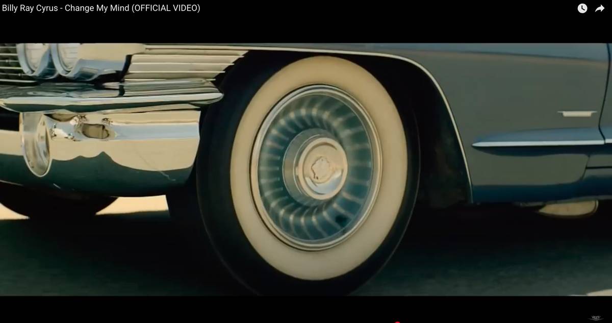 Cadillac-deville-1961-blue-21