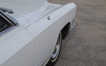 Cadillac-deville-1967-white-10