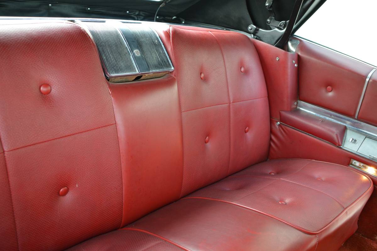 Cadillac-deville-1967-white-13