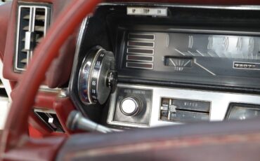 Cadillac-deville-1967-white-15