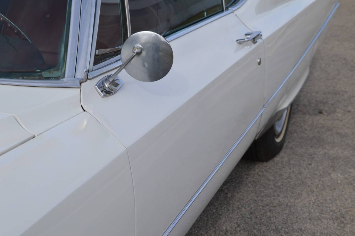 Cadillac-deville-1967-white-17