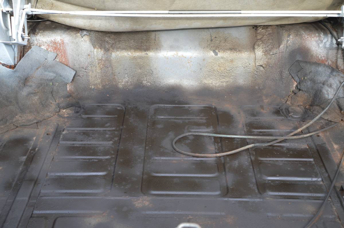 Cadillac-deville-1967-white-18