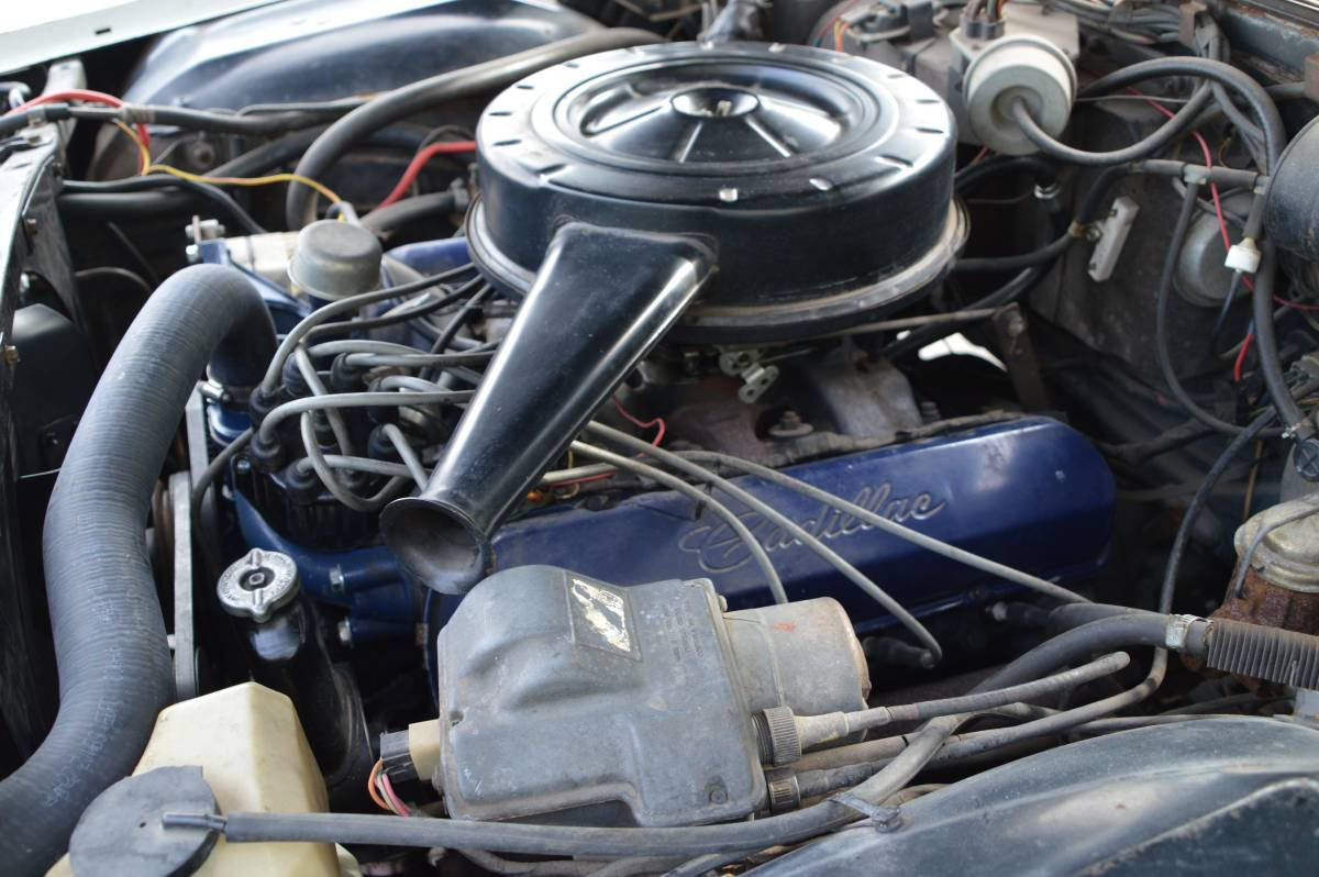 Cadillac-deville-1967-white-20