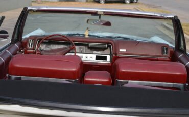 Cadillac-deville-1967-white-21