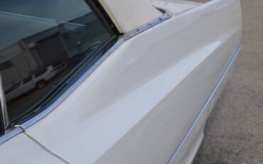 Cadillac-deville-1967-white-23