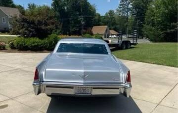 Cadillac-deville-1969-silver-3