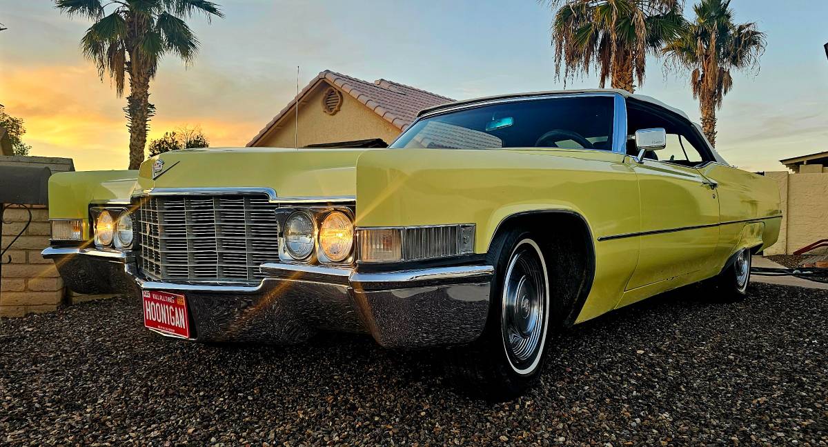 Cadillac-deville-1969-yellow-1