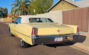 Cadillac-deville-1969-yellow-12