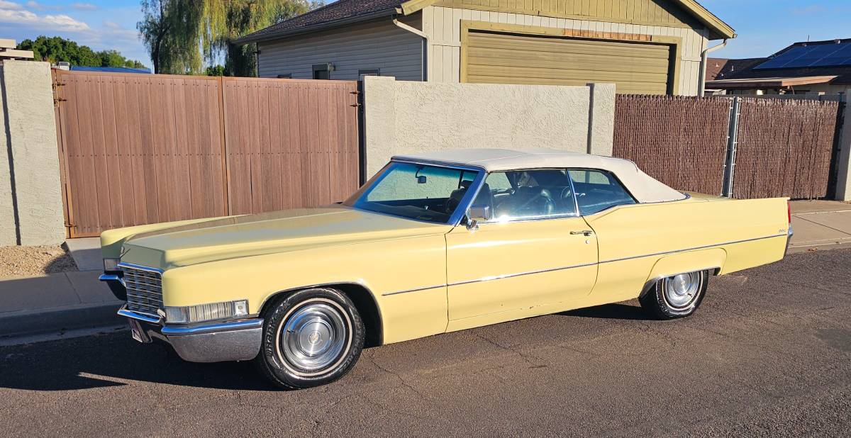 Cadillac-deville-1969-yellow-14