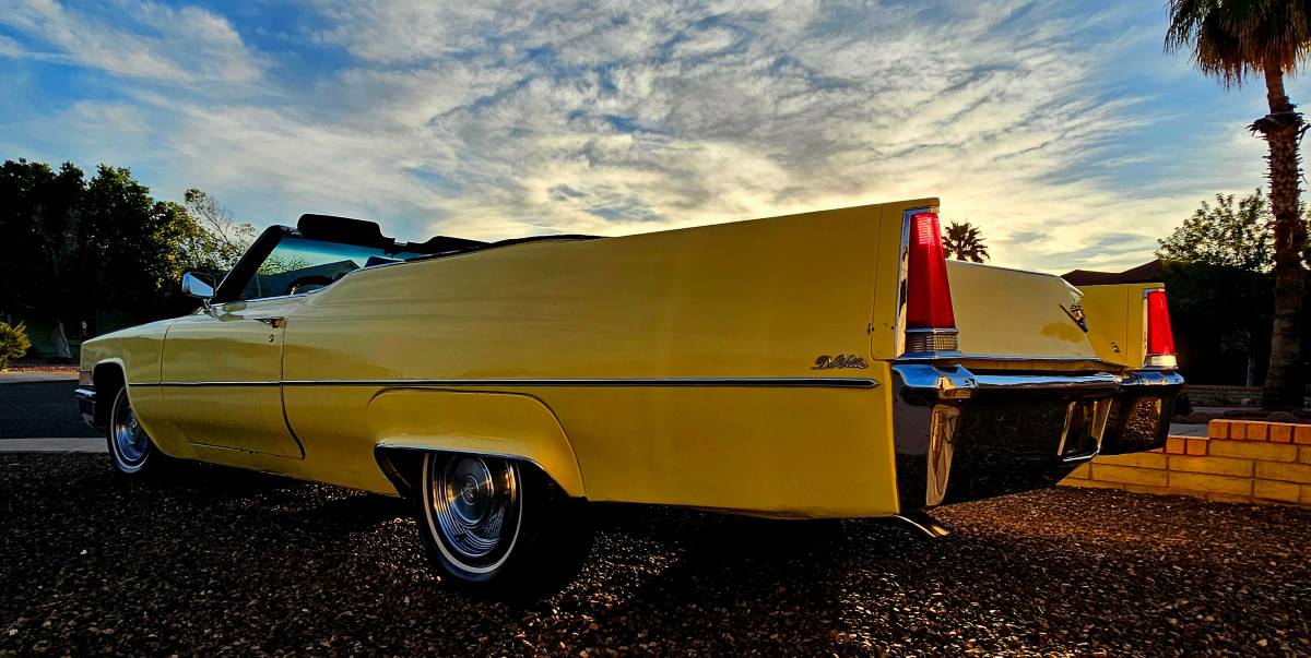 Cadillac-deville-1969-yellow-8
