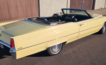 Cadillac-deville-1969-yellow-9