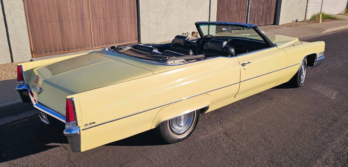 Cadillac-deville-1969-yellow-9