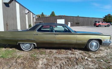 Cadillac-deville-1970-green-1