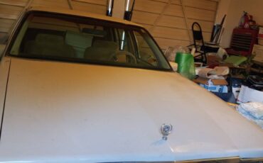 Cadillac-deville-1985-2