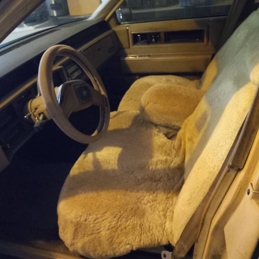 Cadillac-deville-1985-4