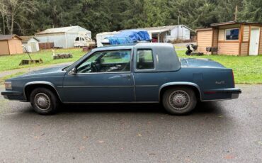 Cadillac-deville-1985-black-2