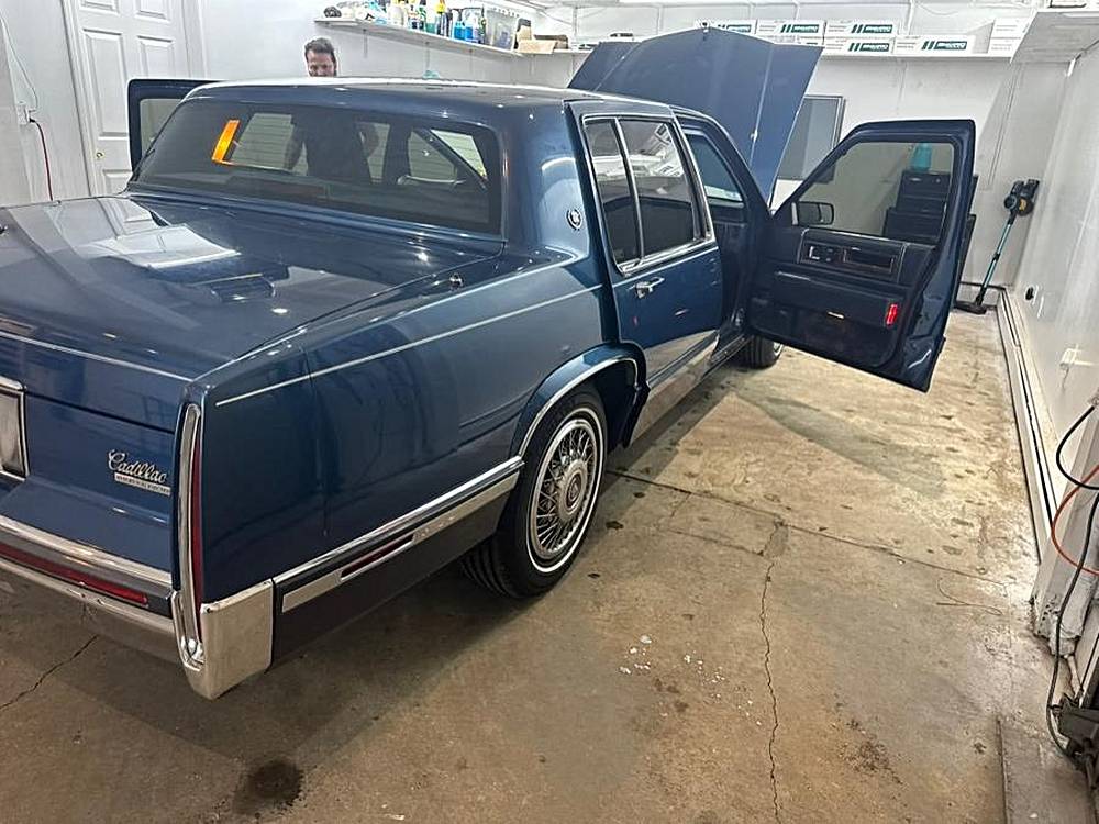 Cadillac-deville-1991-blue-15