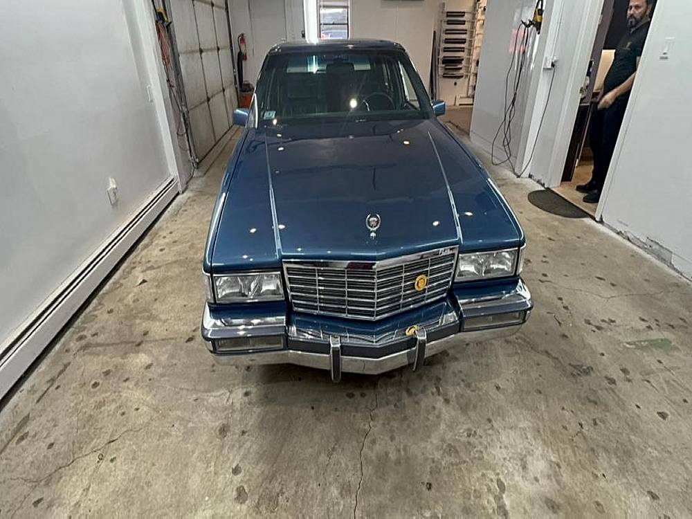 Cadillac-deville-1991-blue-17