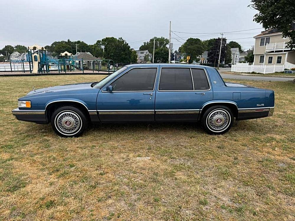 Cadillac-deville-1991-blue-19