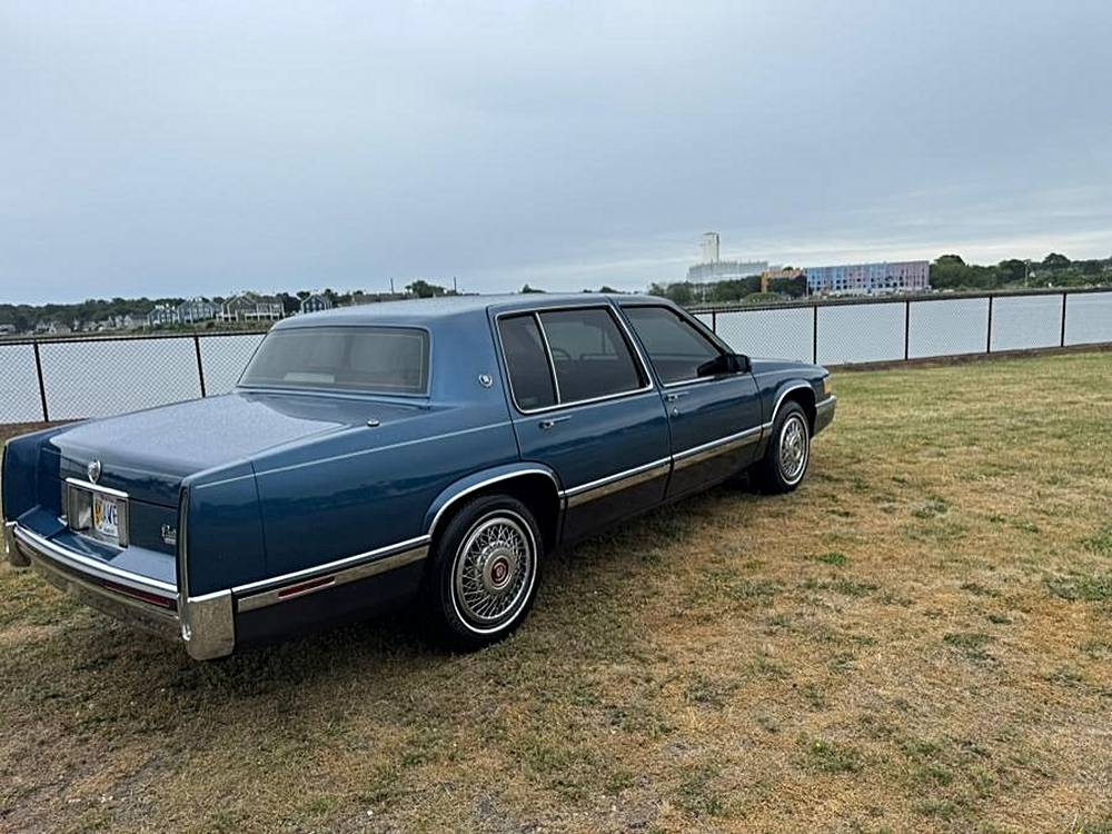 Cadillac-deville-1991-blue-23