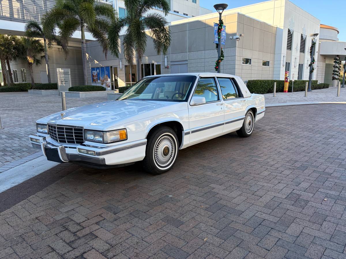 Cadillac-deville-1993-1