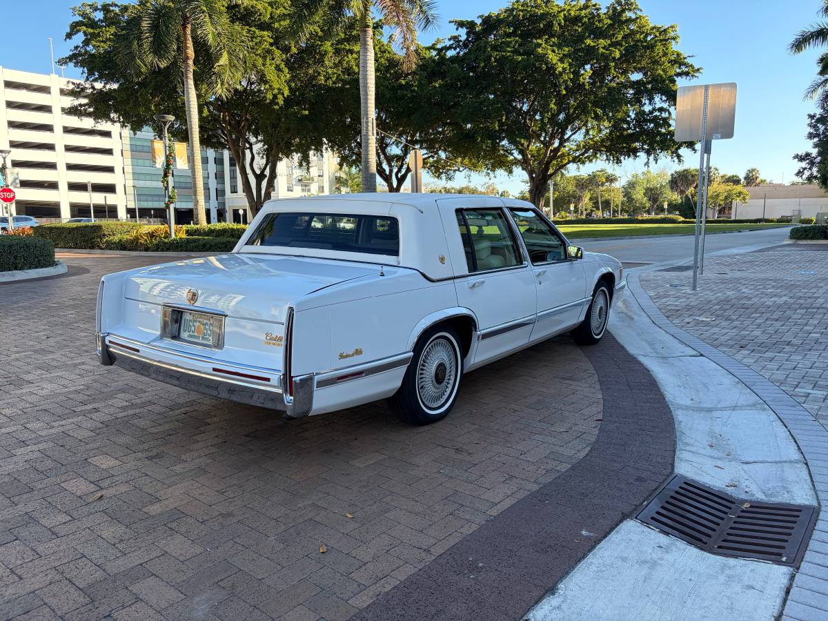Cadillac-deville-1993-2