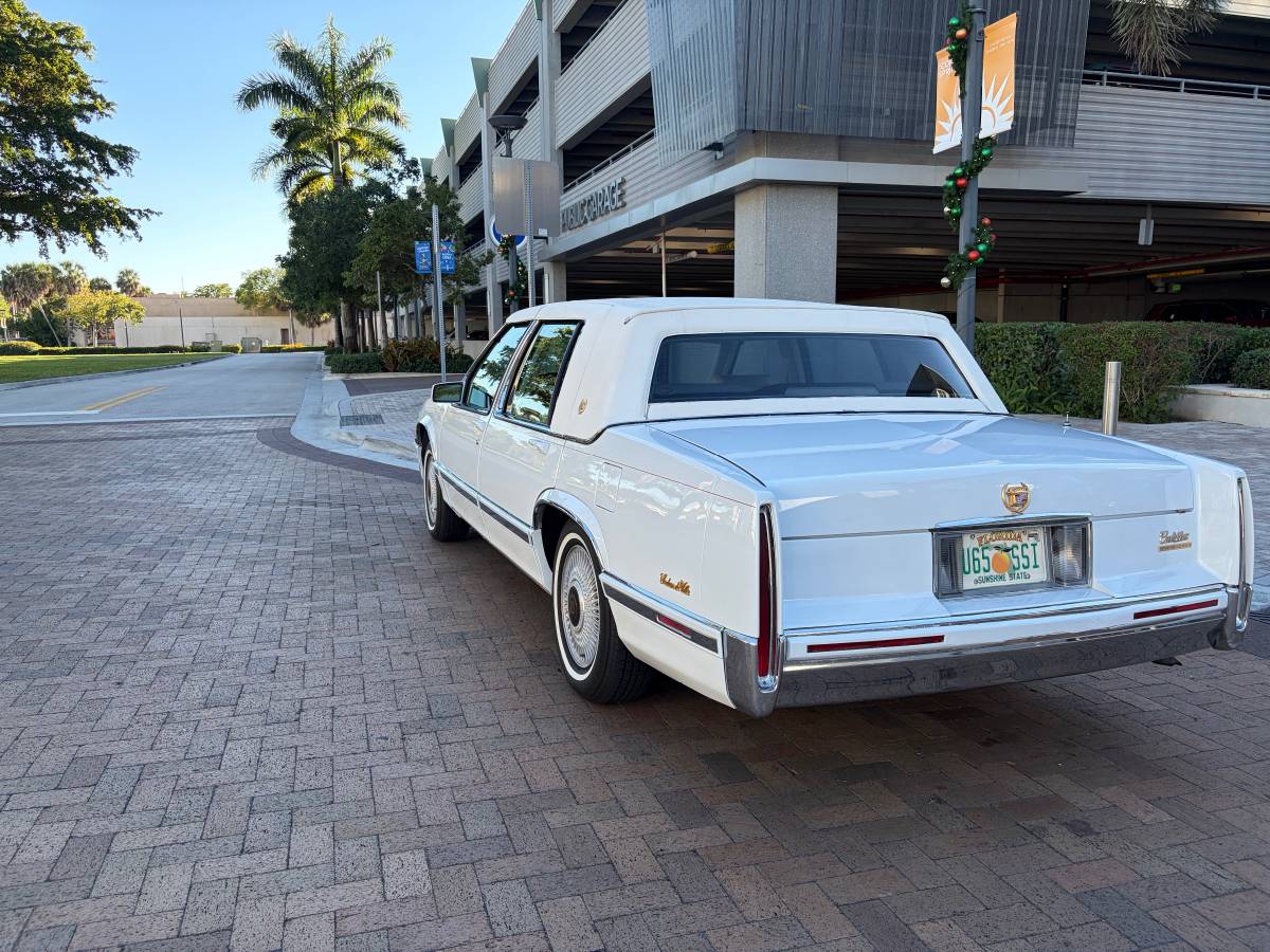 Cadillac-deville-1993-4