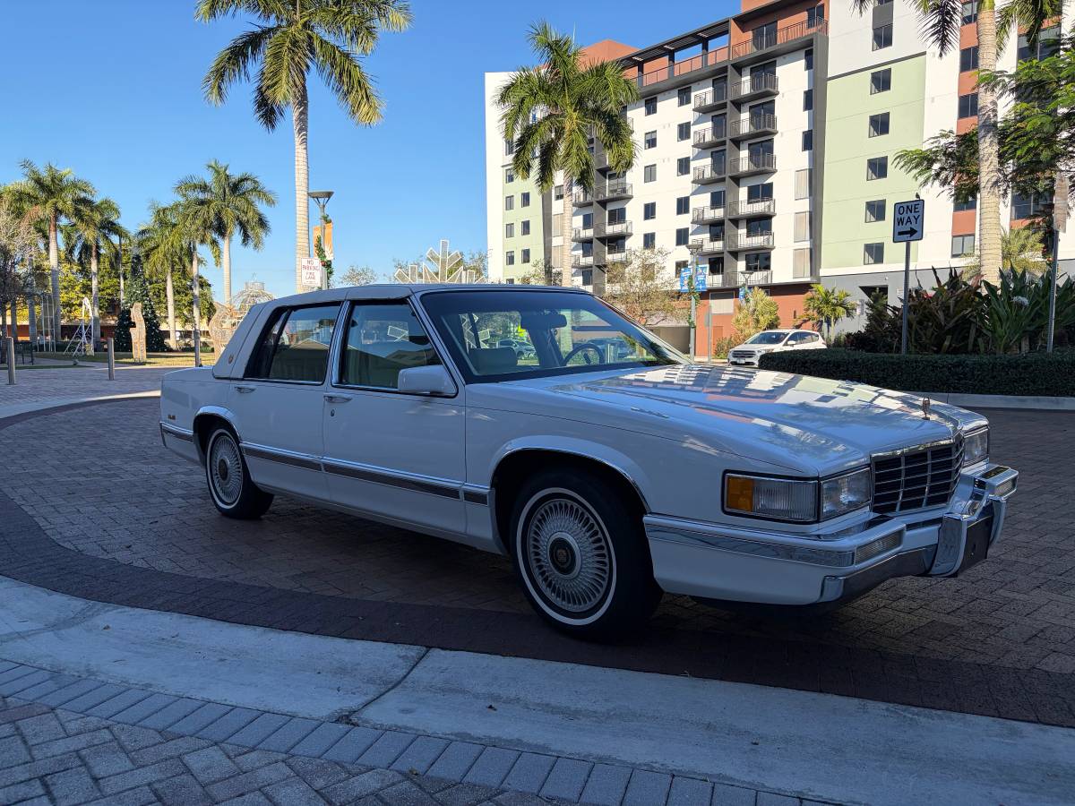 Cadillac-deville-1993-9