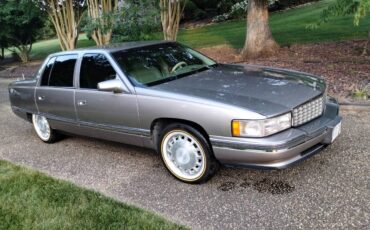 Cadillac-deville-1996-brown-1