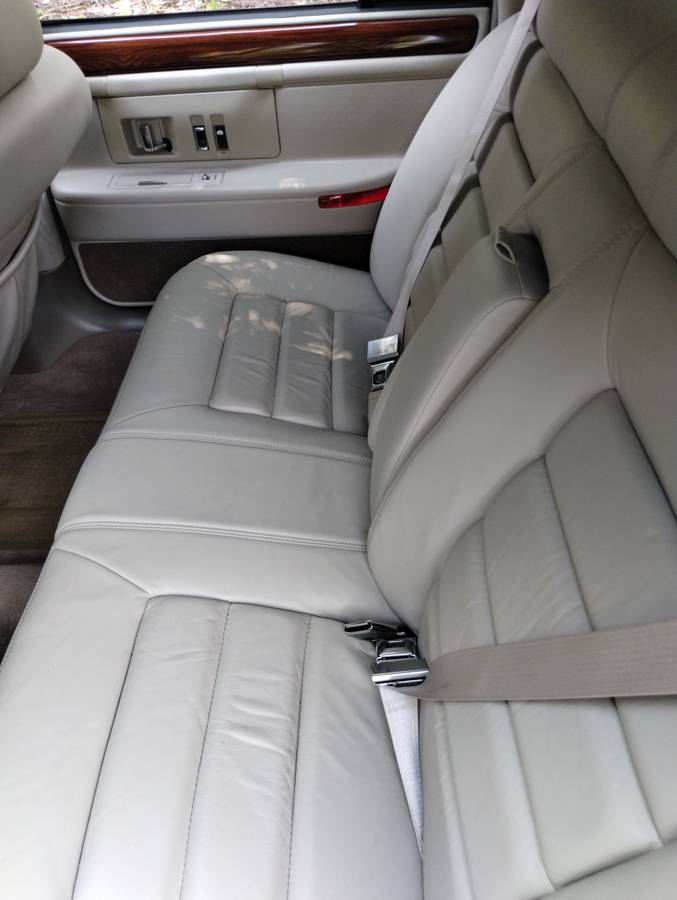 Cadillac-deville-1996-brown-14