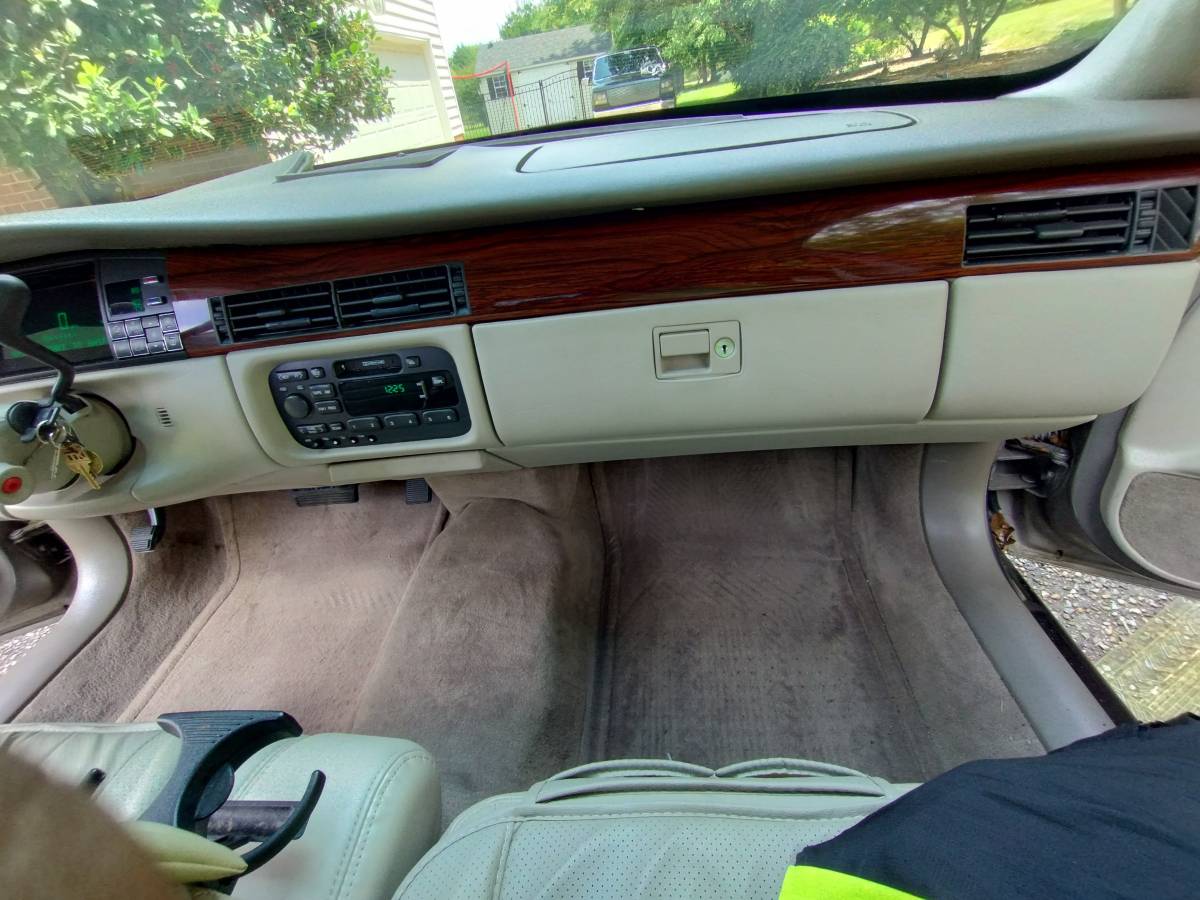 Cadillac-deville-1996-brown-15