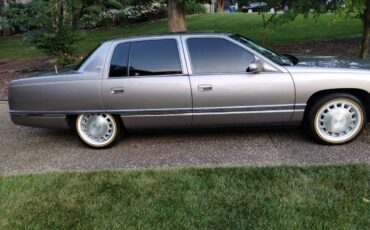 Cadillac-deville-1996-brown-2
