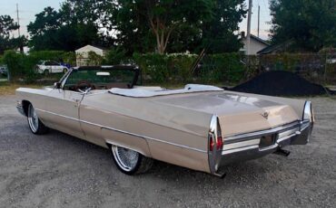 Cadillac-deville-convertible-1968-custom-10