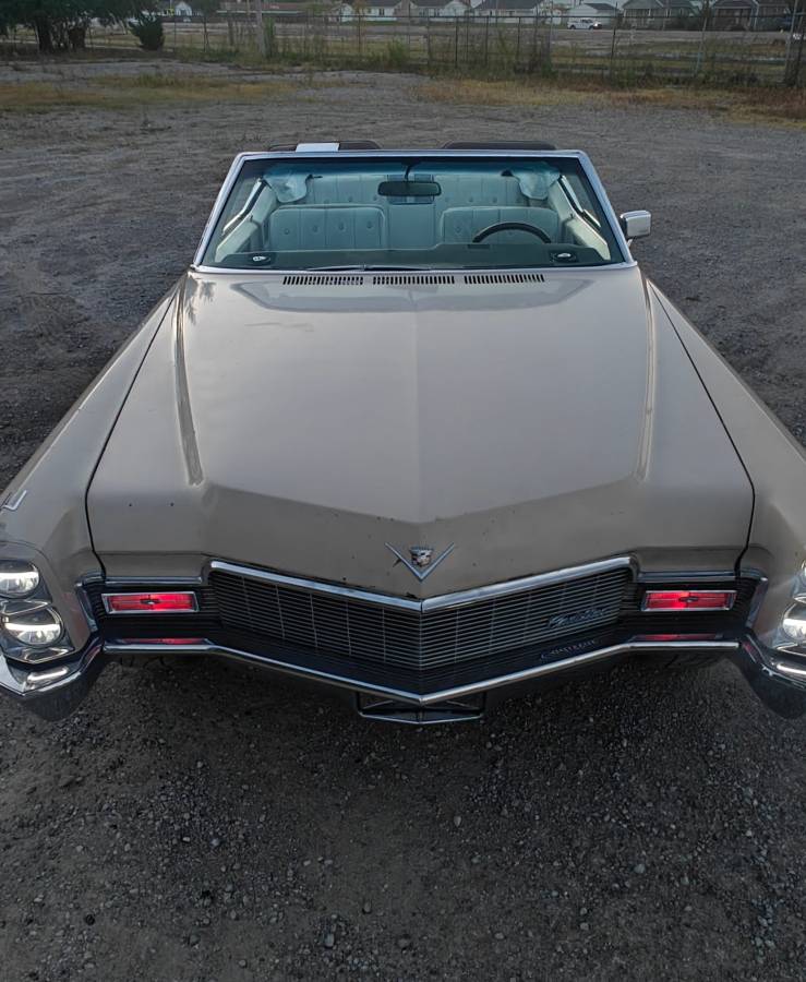 Cadillac-deville-convertible-1968-custom-16