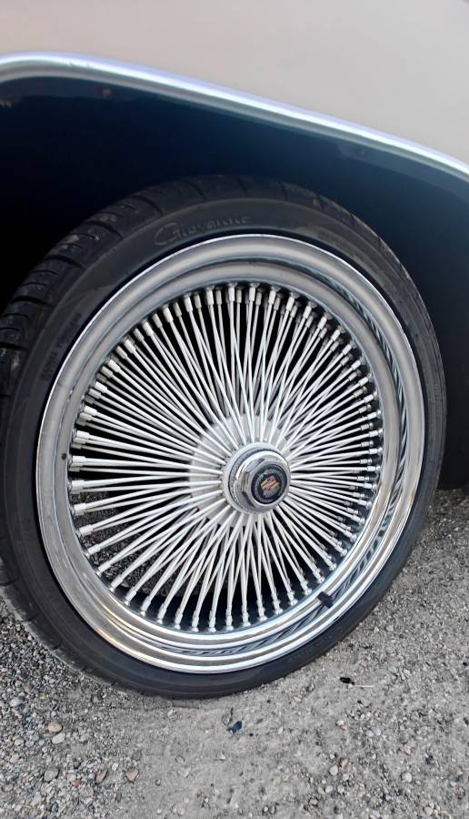 Cadillac-deville-convertible-1968-custom-20