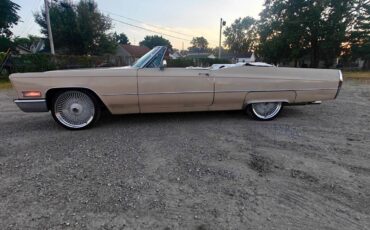 Cadillac-deville-convertible-1968-custom-9