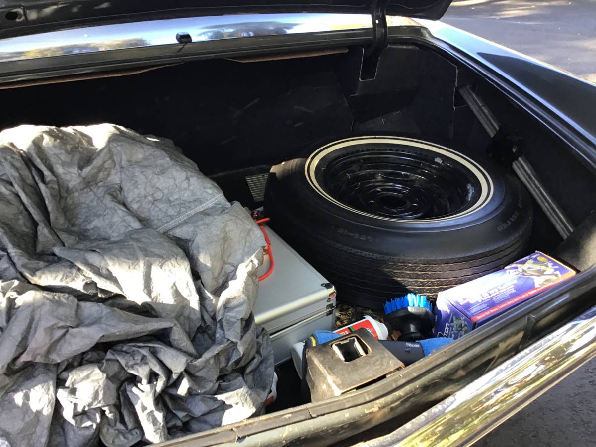 Cadillac-deville-convertible-1969-grey-4