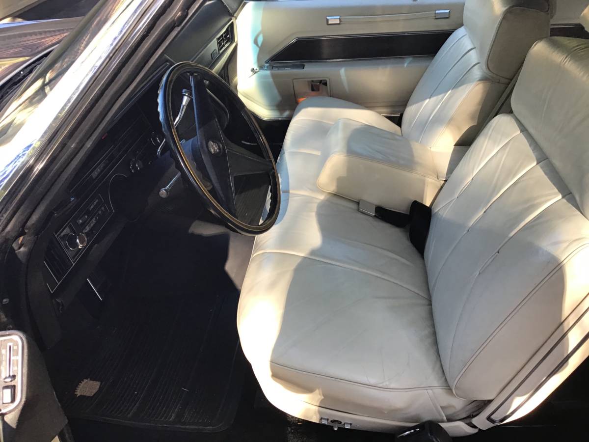 Cadillac-deville-convertible-1969-grey