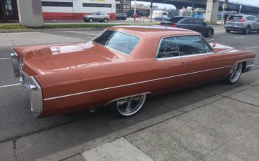 Cadillac-deville.-1965-custom-2