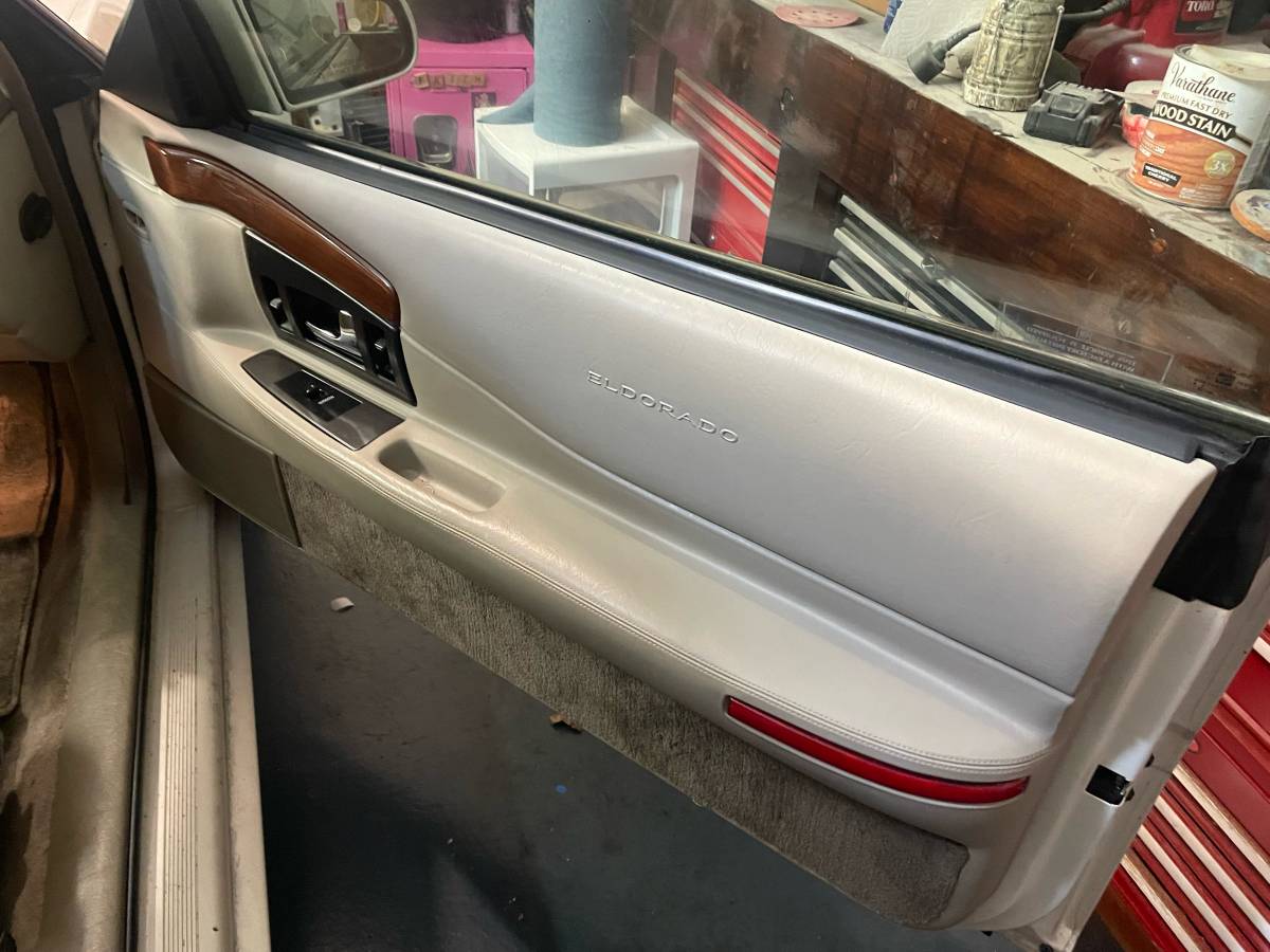 Cadillac-el-dorado-1995-white-6