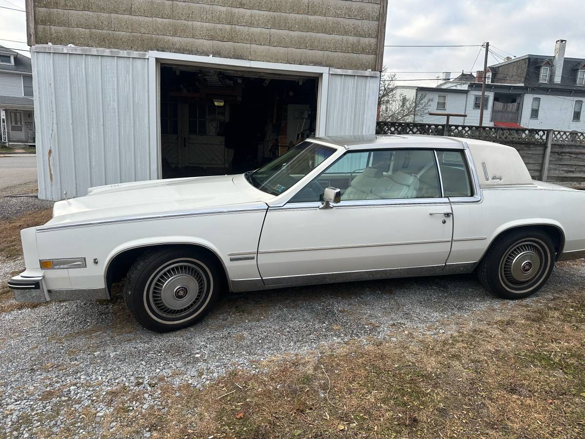 Cadillac-eldorado-1982-white-2