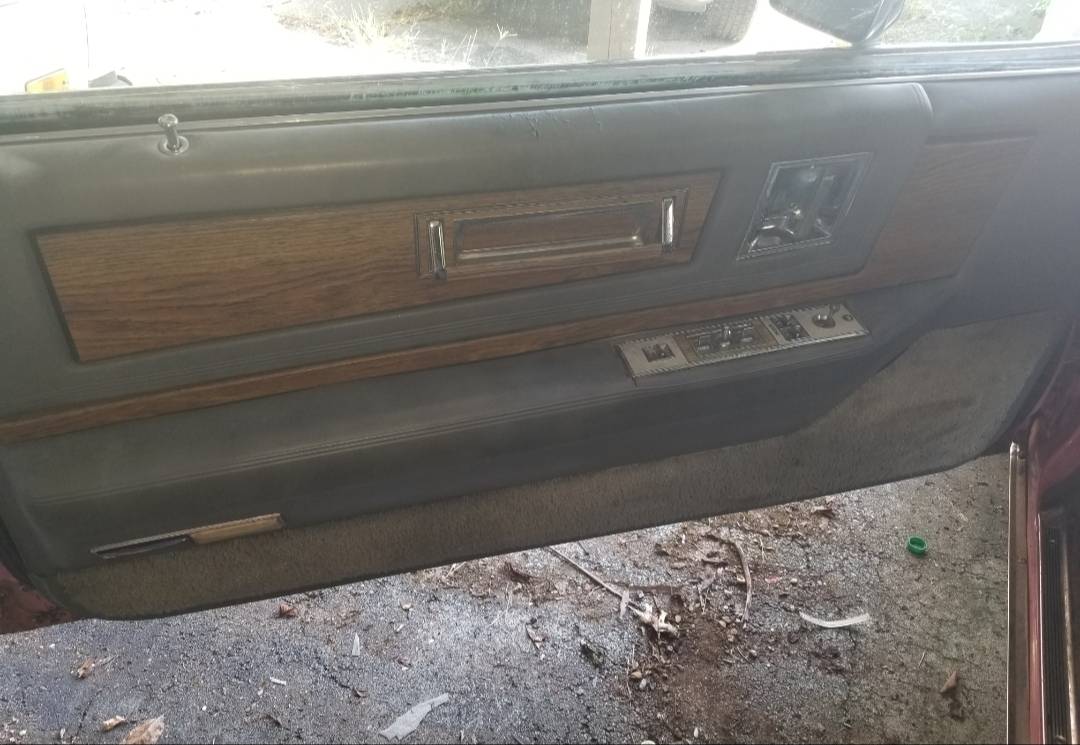 Cadillac-eldorado-1985-custom-11