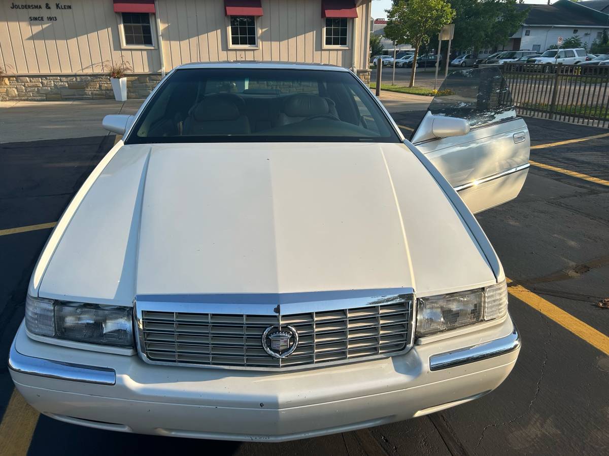 Cadillac-eldorado-1993-white-1